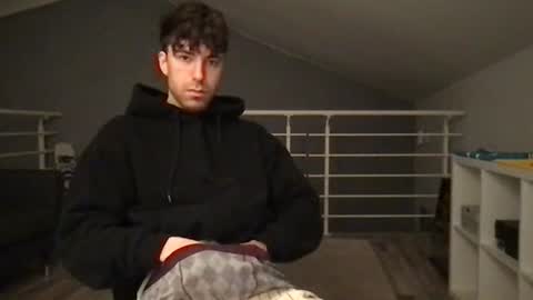 icyninesix online show from February 9, 3:32 am