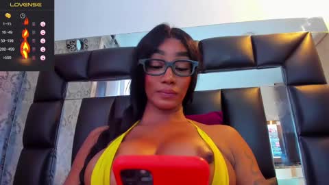 Idara Smith online show from March 2, 10:27 pm