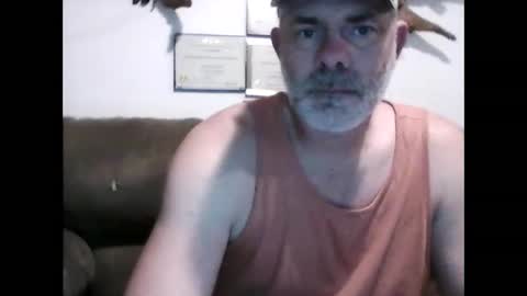 idkwhyidothis348732 online show from December 27, 6:53 pm