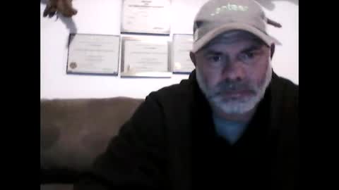 idkwhyidothis348732 online show from February 25, 11:21 am