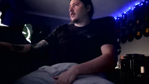 Snapshot of iggy_iggy_iggy chatting on February 13, 11:26 pm iggy_iggy_iggy online show from February 13, 11:26 pm