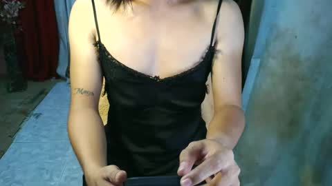 Pia online show from October 11, 2:43 pm