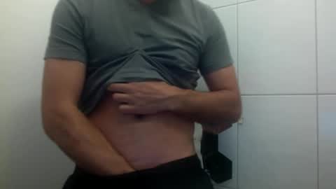 ilcaponero online show from April 21, 9:55 pm