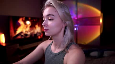 ileanacampbel online show from January 11, 6:14 am