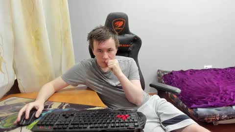 iliaskris online show from December 15, 1:56 am