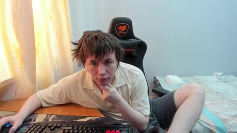 iliaskris online show from March 13, 10:40 am