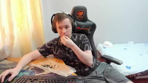 iliaskris online show from January 16, 7:28 am