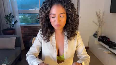 Kloe online show from January 23, 11:15 pm