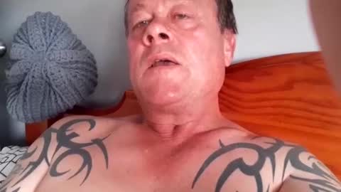 ilovewanking222 online show from December 14, 3:39 am