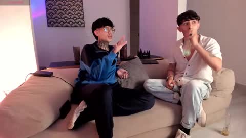 IM  THOMAS online show from November 14, 7:32 am