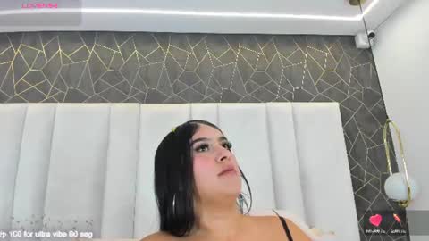 im_ariana_ online show from July 7, 11:09 pm