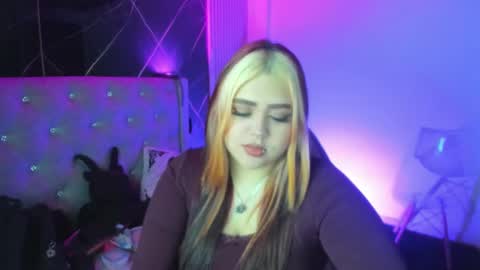 im_bunny__ online show from November 22, 11:41 am