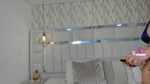 DAHLIA online show from October 21, 8:45 pm