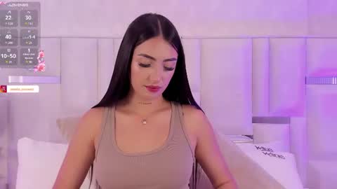 im_isabella1 online show from June 20, 4:51 am