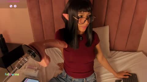 im_lisacb online show from November 4, 5:42 am