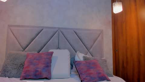 Manu  online show from March 3, 10:55 am