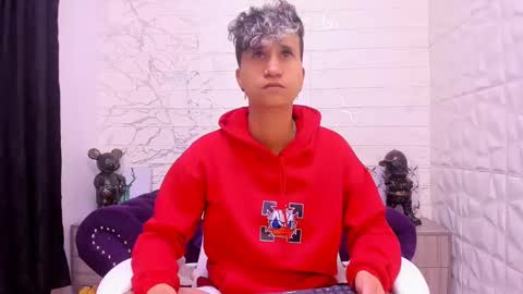 im_milan_rs online show from February 18, 12:48 am