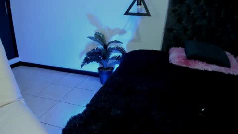 RALF online show from May 13, 4:22 am