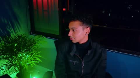 Tavo online show from February 25, 2:04 am