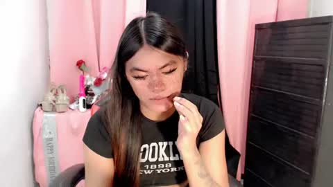 im_yourfairyannaxx online show from September 24, 11:28 am