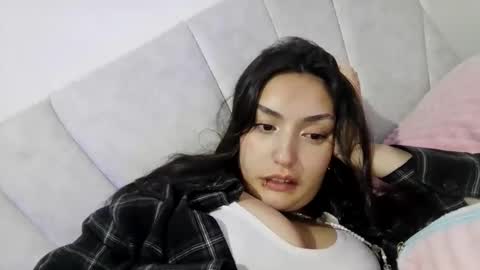 ana online show from December 14, 11:00 pm