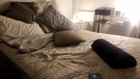 Im yourxtoy online show from February 16, 8:07 pm