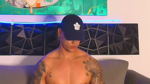 Snapshot of imconor chatting on February 14, 2:50 am imconor online show from February 14, 2:50 am