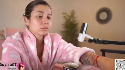 imjess_ online show from February 6, 4:38 am