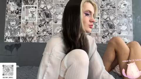 Sam and Jen online show from April 14, 9:01 am