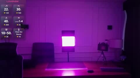 Karen  online show from February 26, 7:39 pm