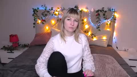 Snapshot of incredible_ariela chatting on March 8, 11:58 am incredible_ariela online show from March 8, 11:58 am