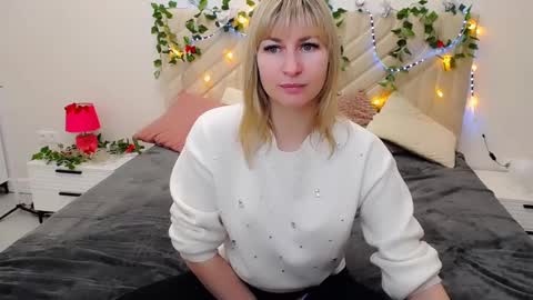 Snapshot of incredible_ariela chatting on March 6, 10:41 am incredible_ariela online show from March 6, 10:41 am