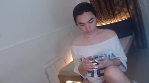 indestructabletrixie online show from February 19, 9:36 pm