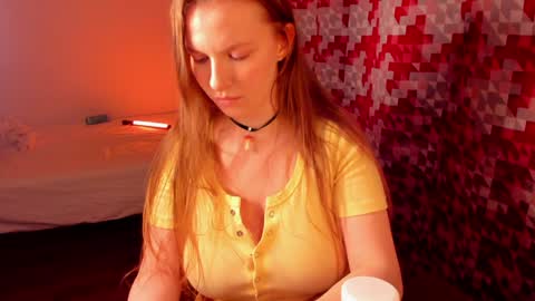 Snapshot of indian_summer_ chatting on February 3, 6:02 am Melissa No Baby or bb sexy etc... online show from February 3, 6:02 am