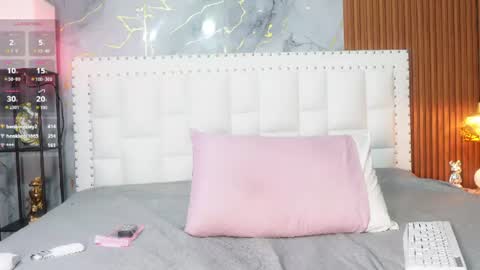 LITTLE AINHOA  online show from July 3, 8:24 pm