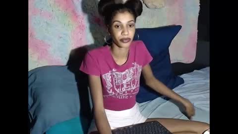 indianqueen5 online show from November 28, 9:00 pm