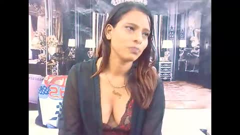 indiansexyass4u2luv online show from February 3, 6:22 am