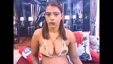 indiansexyass4u2luv online show from May 12, 7:34 pm