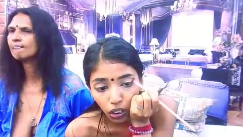 indiansexyslender4u2luv online show from December 1, 7:17 am