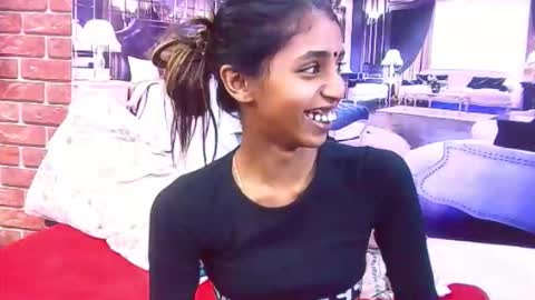 indiansexyslender4u2luv online show from November 17, 5:21 am