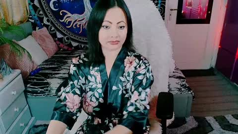 indica_me online show from January 4, 6:09 pm