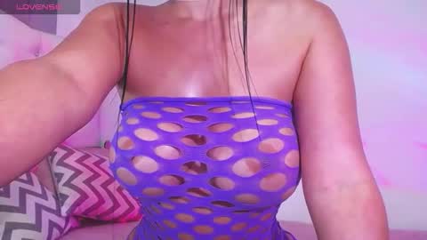 indira_love777 online show from December 3, 9:54 am