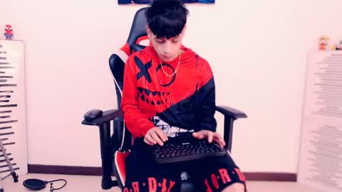 matias online show from May 22, 6:36 pm