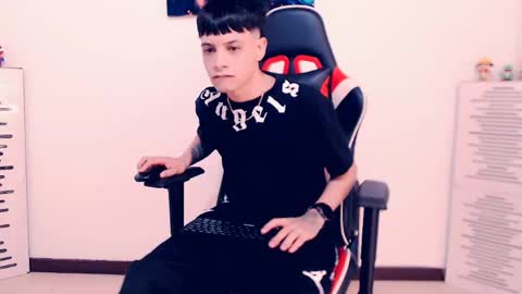 matias online show from April 18, 7:07 pm