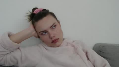 Sweet girl online show from January 14, 11:18 am