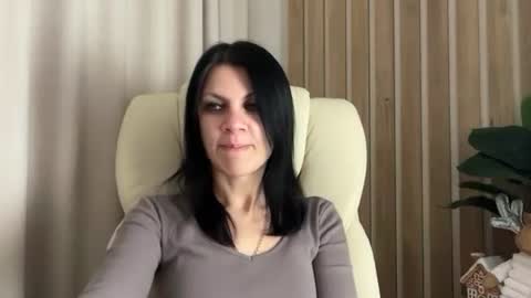 InjaAtHome online show from January 6, 5:50 pm