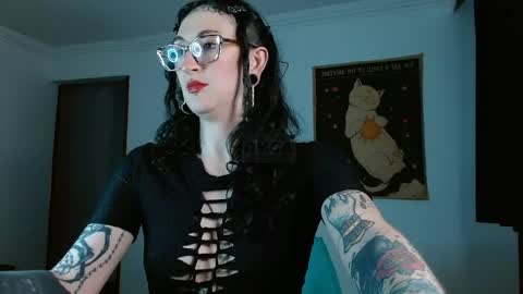 Valerie online show from May 30, 1:37 am
