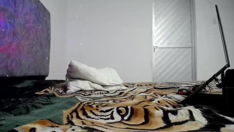 lyan onlyfans n linda online show from January 13, 7:43 pm