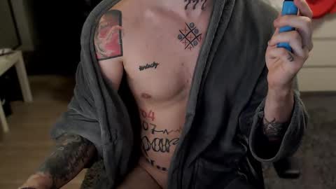 Kyle online show from December 4, 12:32 am