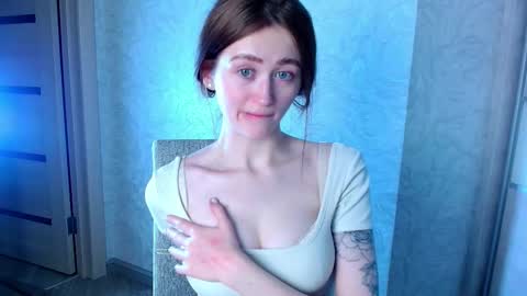 Snapshot of innnita chatting on February 24, 6:47 pm Lina online show from February 24, 6:47 pm